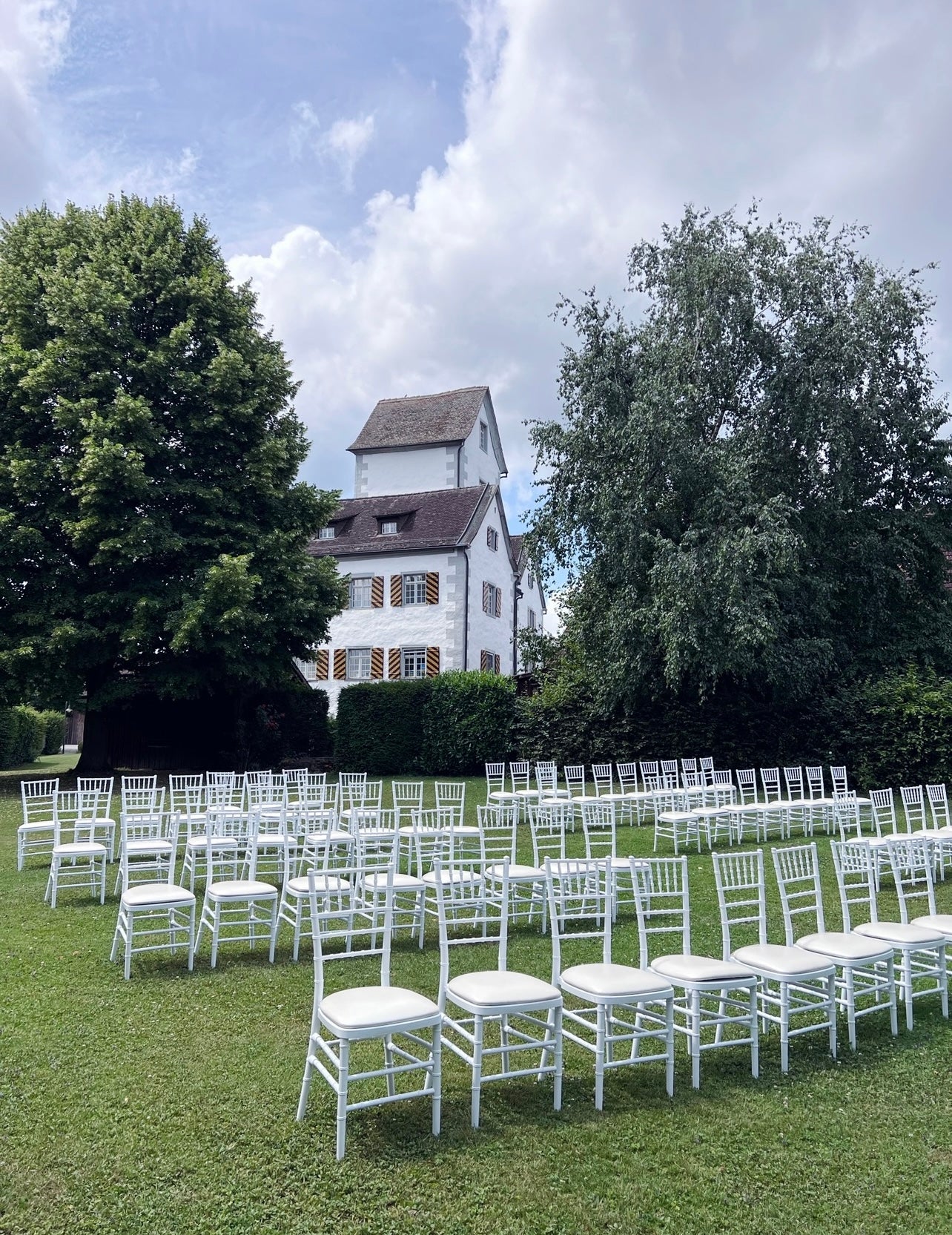 Chiavari Stuhl Weiß Holz für Hochzeiten - Chiavari Stuhl Weiß Holz für Hochzeiten - Forest Events